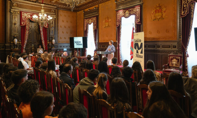 ENTREGA DE DIPLOMAS DEL PROGRAMA «JAKIN-MINA»